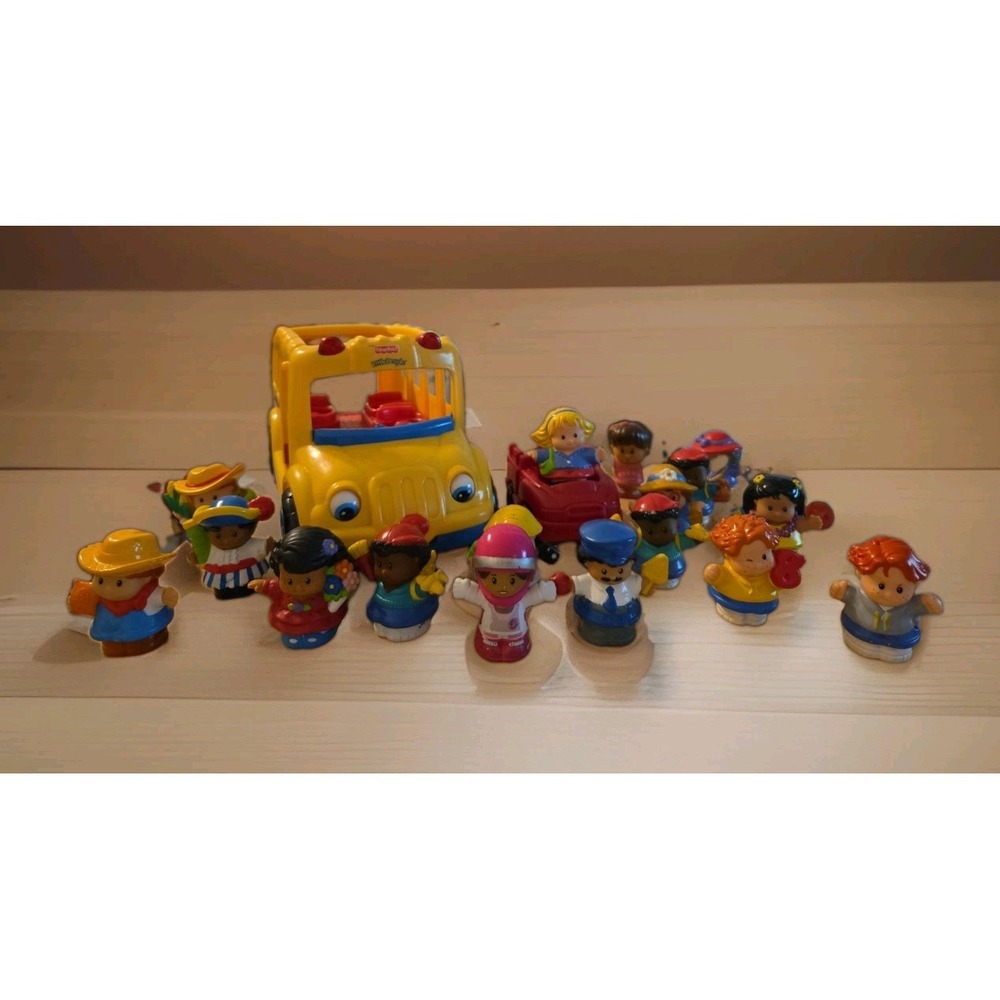 Vintage Fisher Price Little People Figurines & Vehicles Lot of 19 /  1998-2006